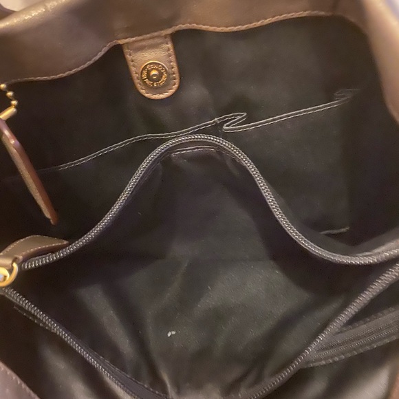 Purse - Picture 1 of 3